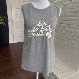 Women's Spiritual Gangster Graphic Tank Top Gray/Gold Size XS
